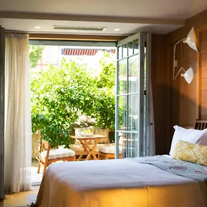 2* Hotel Alavya